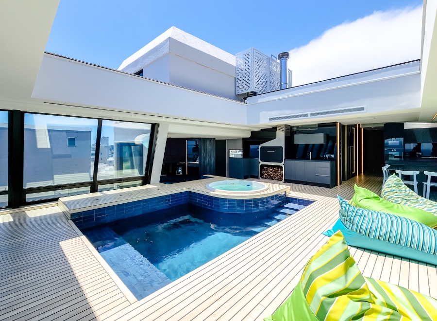 5 Bedroom Property for Sale in Sea Point Western Cape